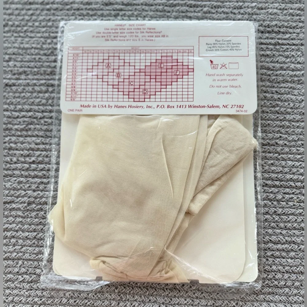 Lot of 5 Vintage Hanes Pantyhose Tights Nylons Pearl Coffee Beige NWT Deadstock